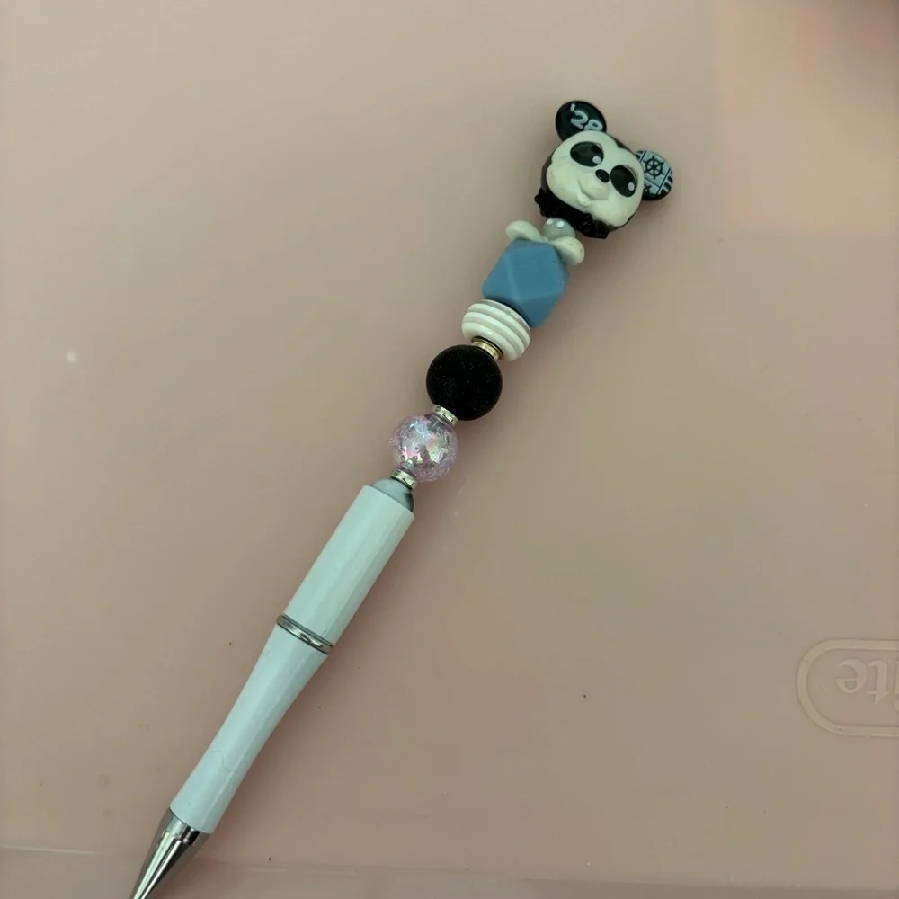 Disney Doorables: Mickey Mouse: Steamboat Mickey Mouse handmade beaded pen